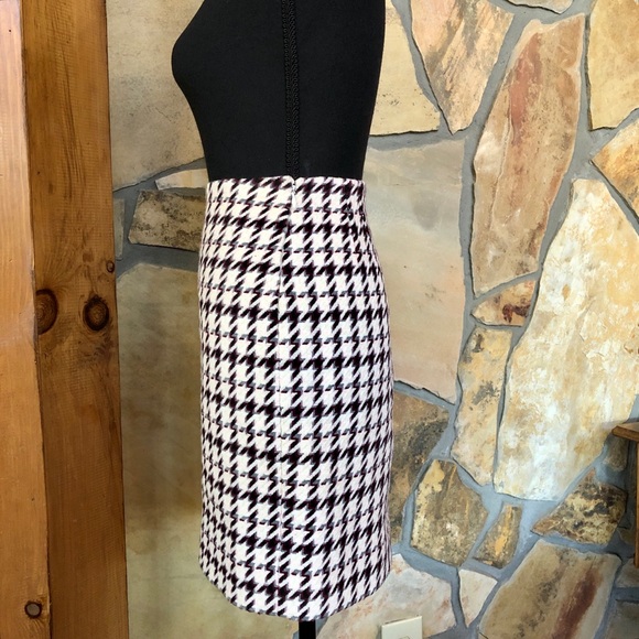WHBM Wool Blend Lined Pencil Skirt (4) - Picture 3 of 16
